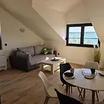 Appartments Akrapovic * Врси
