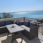 Апартаменты Appartments Akrapovic Врси