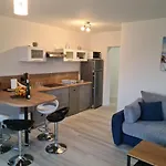 Апартаменты Appartments Akrapovic Врси