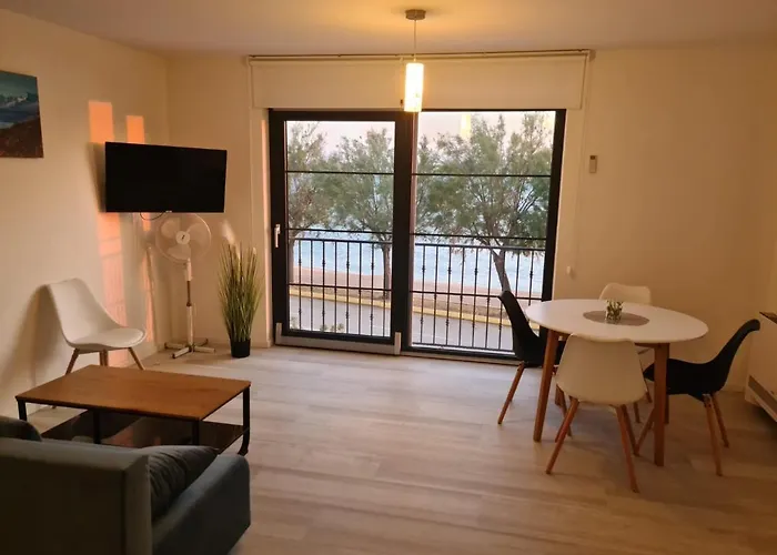 아파트 Appartments Akrapovic 브르시
