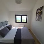 Appartments Akrapovic *
