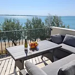 Appartments Akrapovic * Vrsi