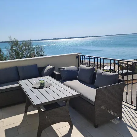 Daire Appartments Akrapovic Vrsi