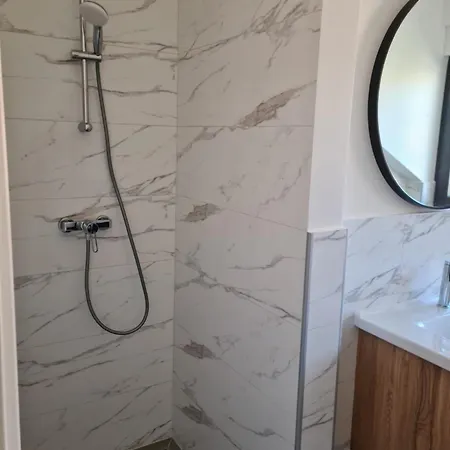 Appartments Akrapovic Daire