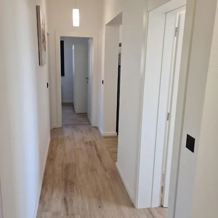 Appartments Akrapovic Daire