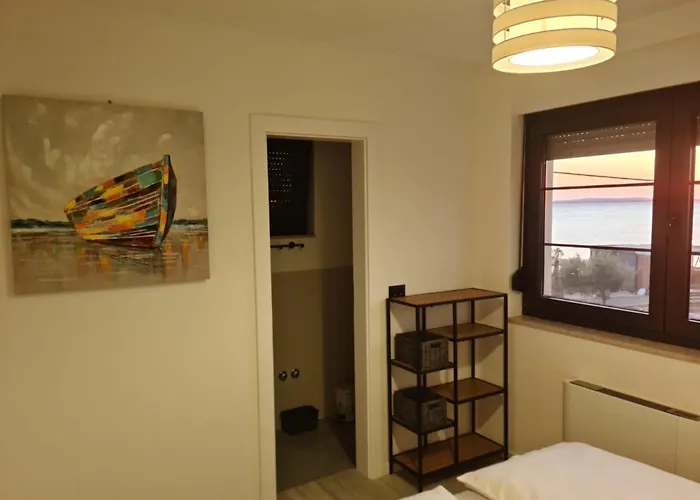 Appartments Akrapovic Apartman Vrsi