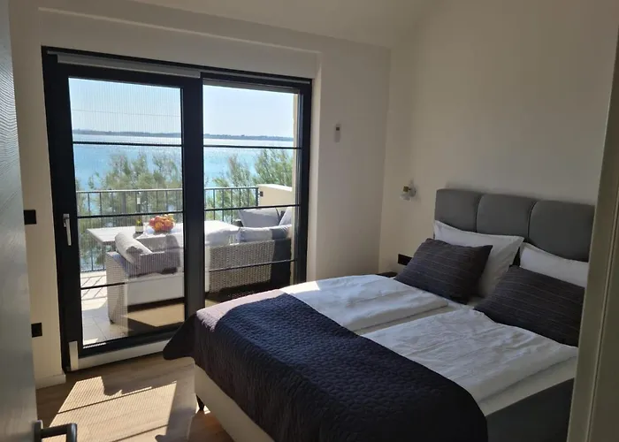 Appartments Akrapovic Apartman